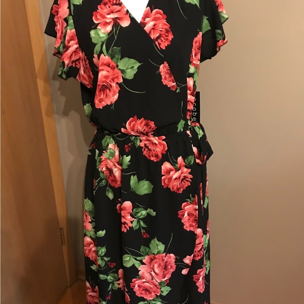 Chic Black and Red Floral Midi Dress